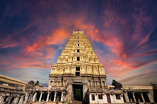 Stunning view at Sree Virupaksha Temple in Hampi on the banks of Stunning view at Sree Virupaksha Temple in Hampi on the banks of